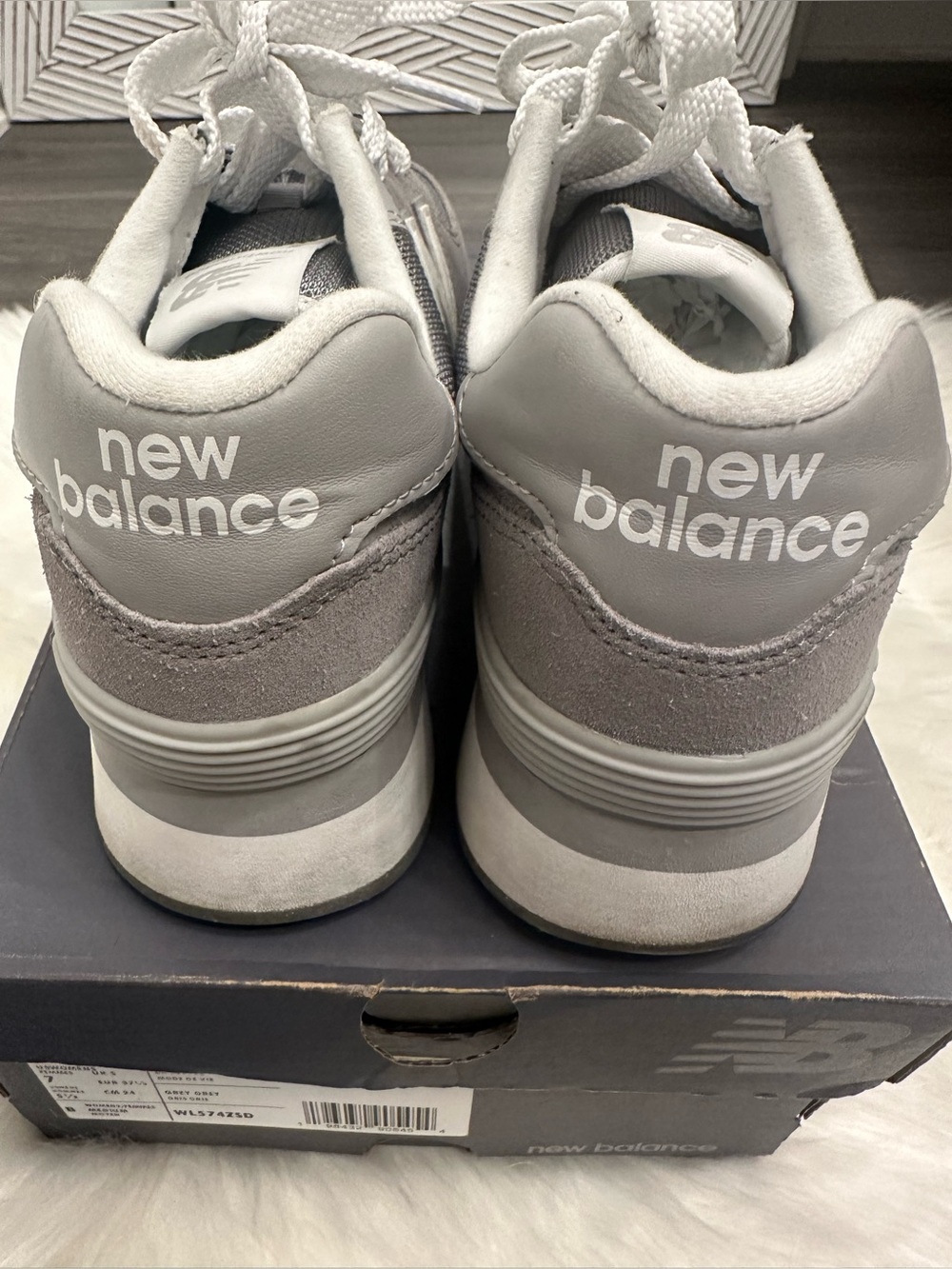 New Balance Women's Light Gray and White Platform Lace-Up Sneakers - Picture 4 of 5
